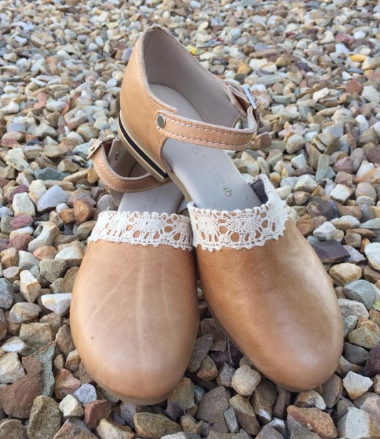 Esthe leather shoe co. Esthe Leather Shoes